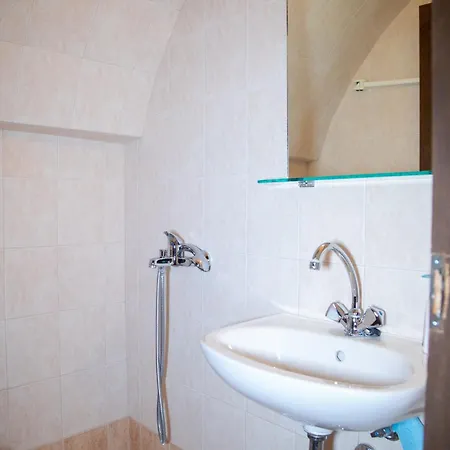 Anna's Garden Сasa de vacaciones Triandafillia