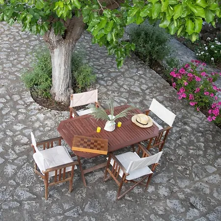 Сasa de vacaciones Anna's Garden Triandafillia