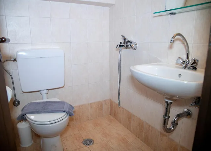 Anna's Garden Semesterbostad *